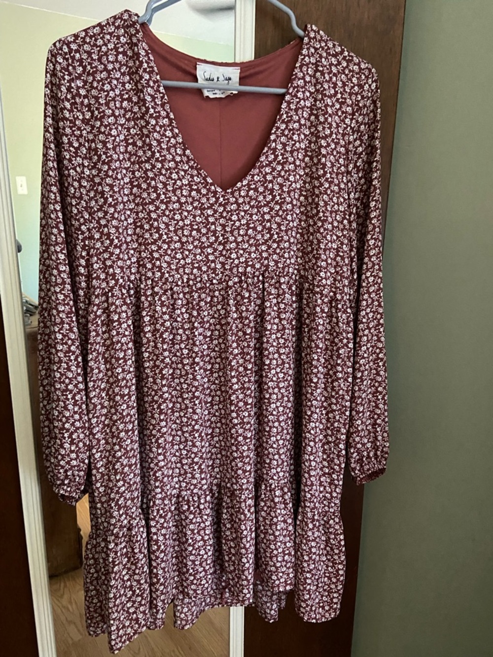 Garden Floral V-Neck Long Sleeve Dress - Mauve